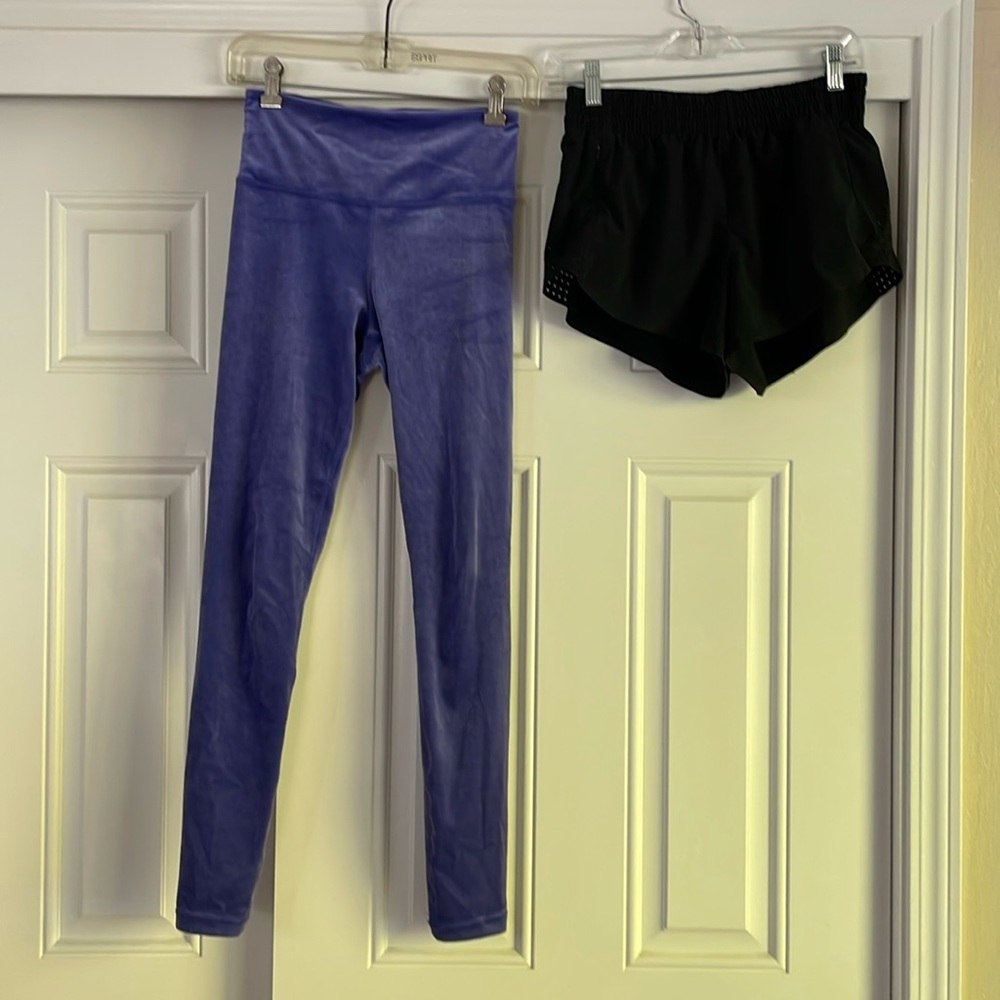 Athleta Hustle 3” shorts - size XS